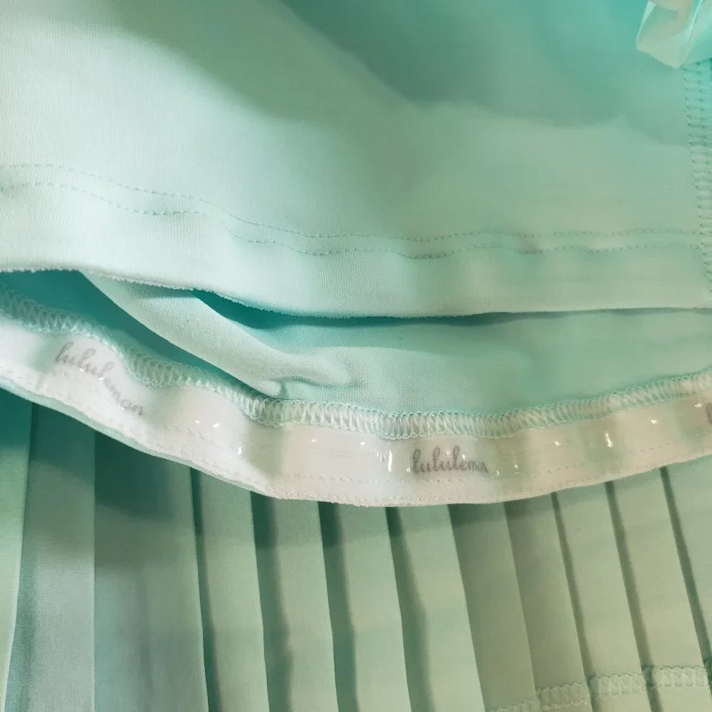 Lululemon Sweet Pleat Skirt - Picture 2 of 7